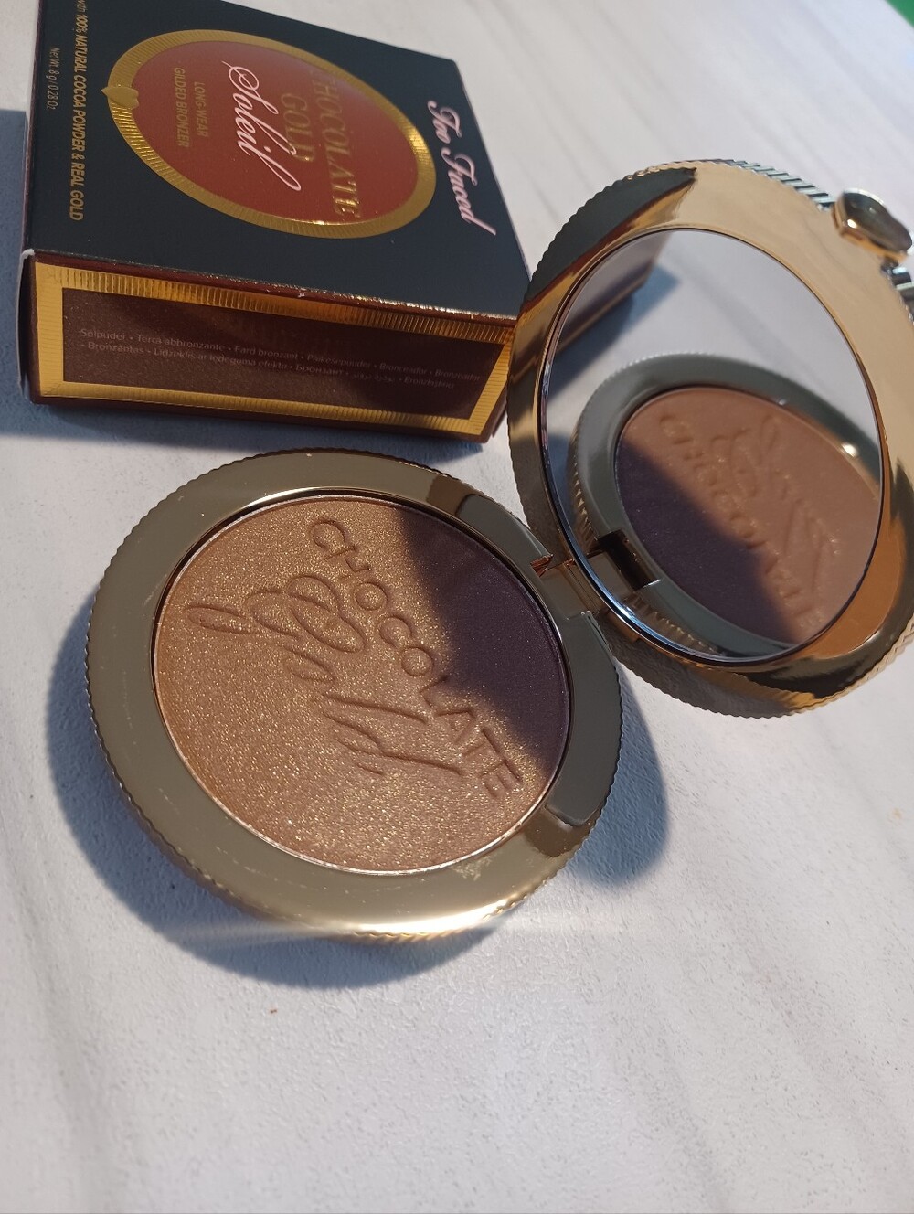 Too Faced Chocolate Gold Shimmer Bronzer - Brown & Gold - Picture 4 of 6
